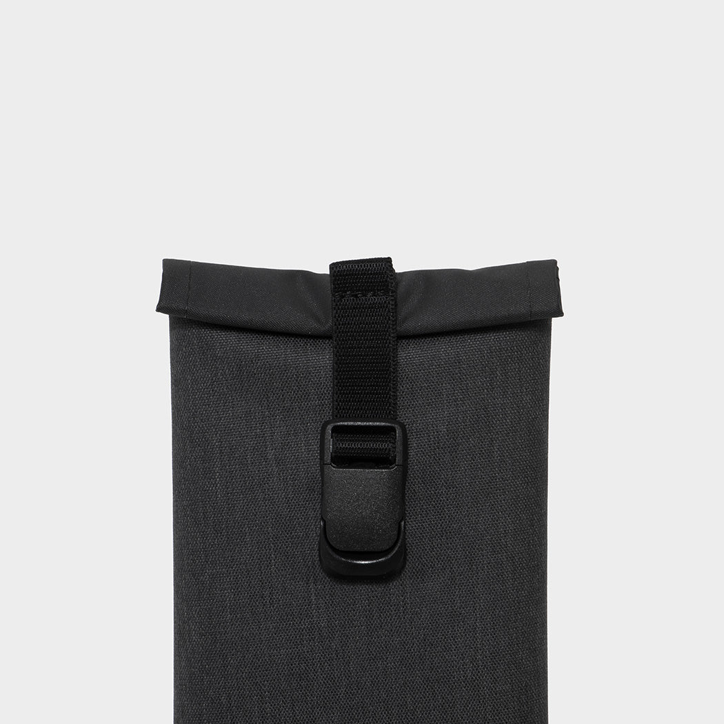 Magnetic Buckle on the MAS Phone Bag